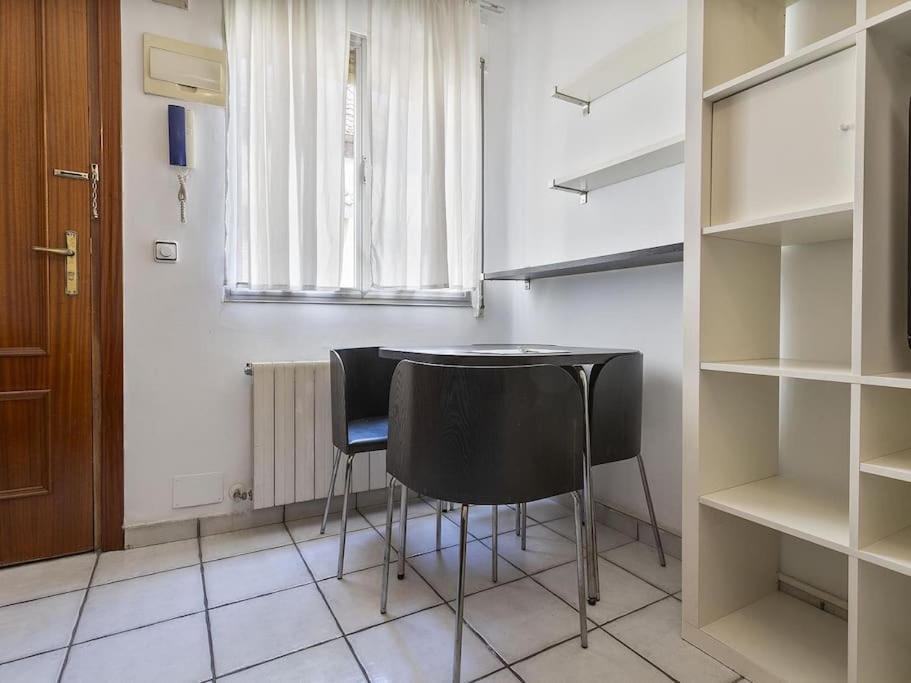 Apartamento A 10 Minutos De Atocha Apartamento Madri Exterior foto